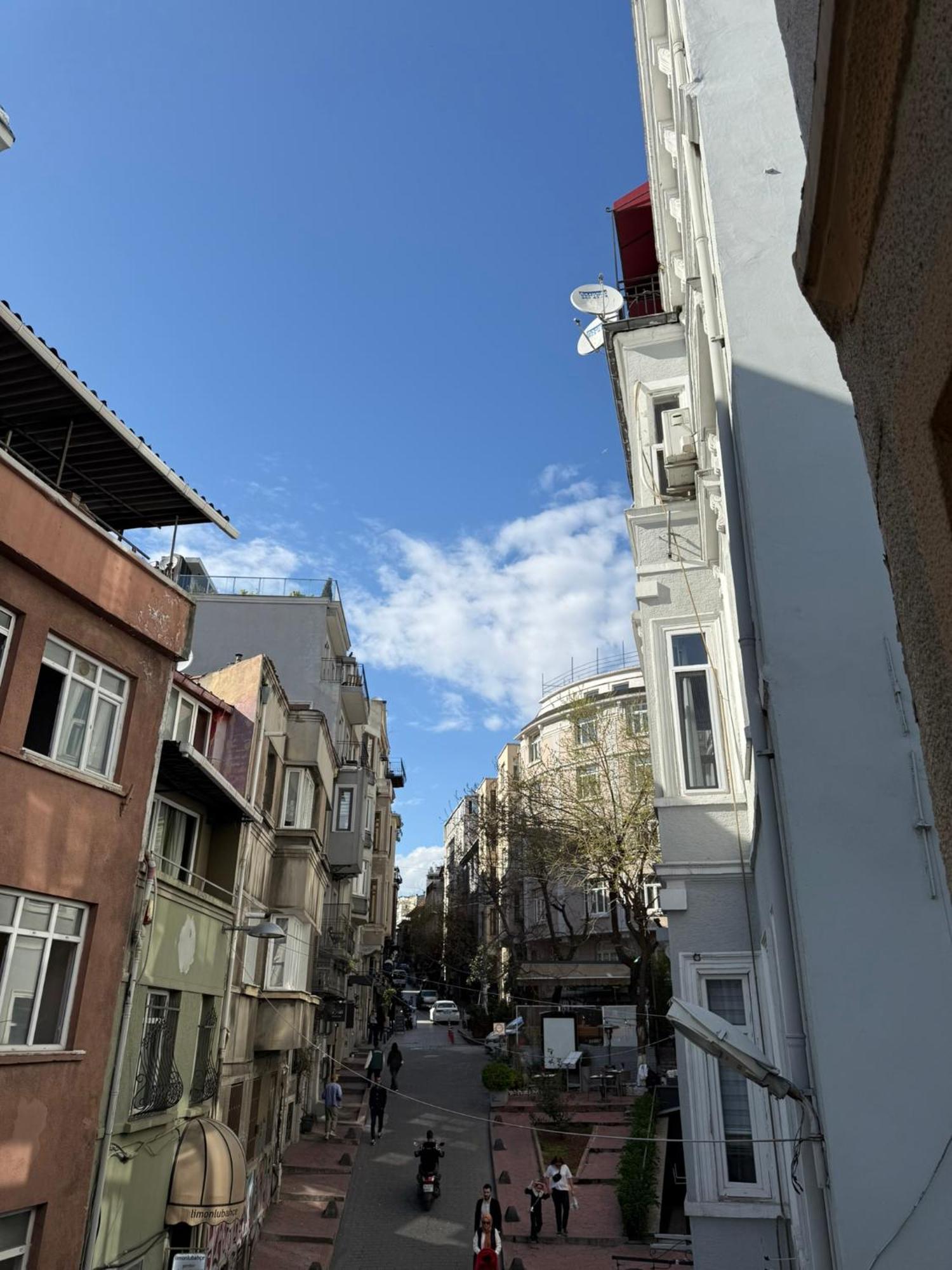 Gunes Hause Istanboel Buitenkant foto