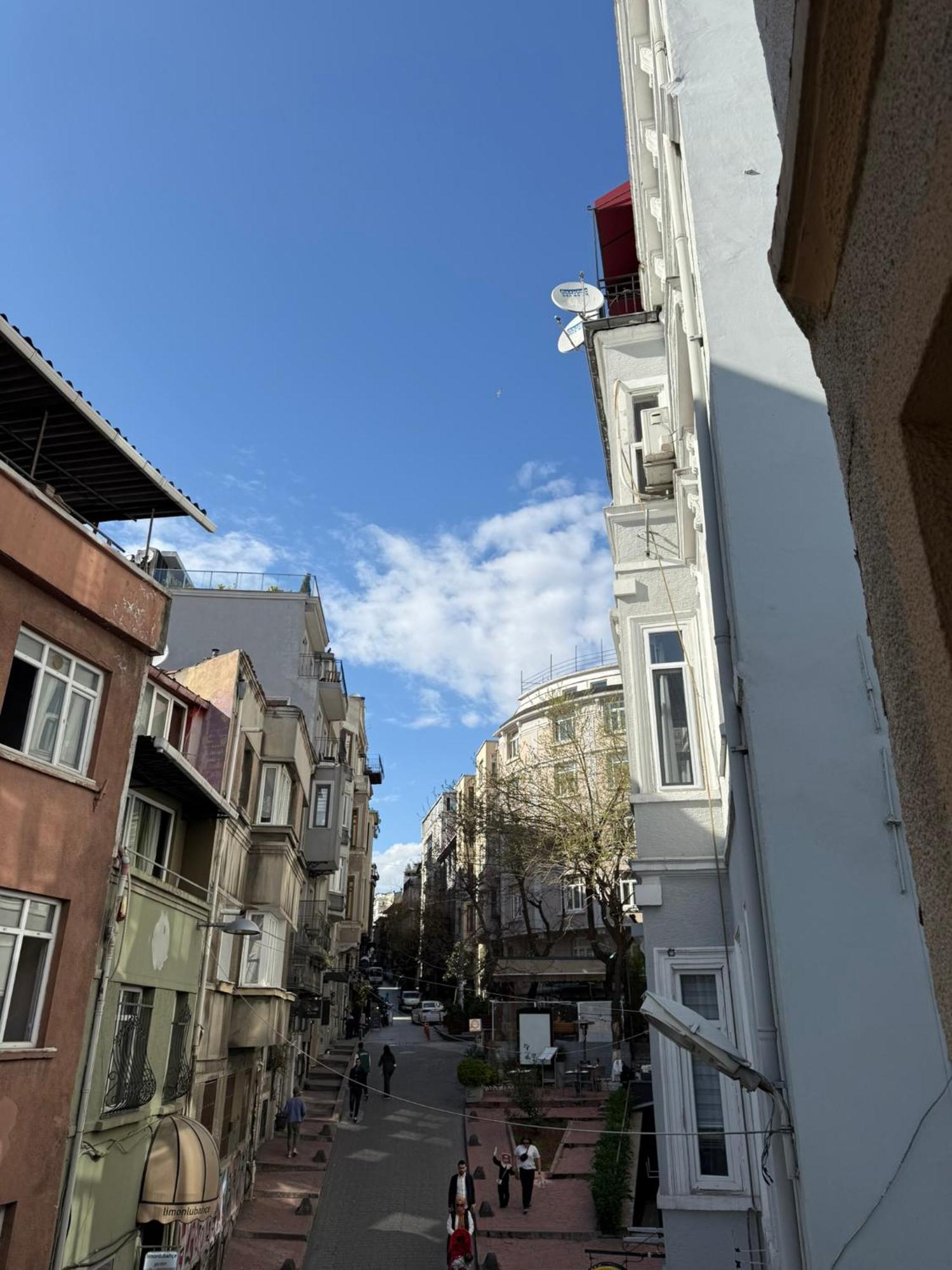 Gunes Hause Istanboel Buitenkant foto