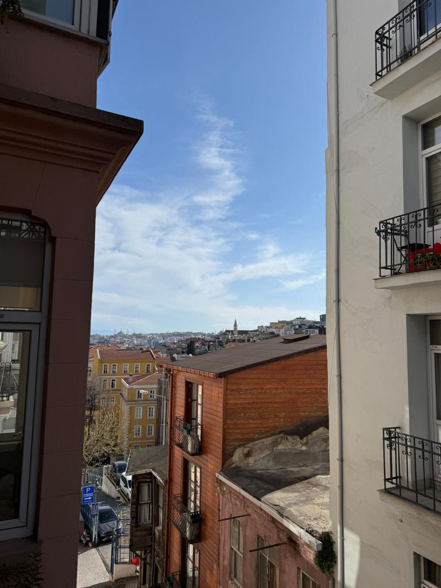 Gunes Hause Istanboel Buitenkant foto