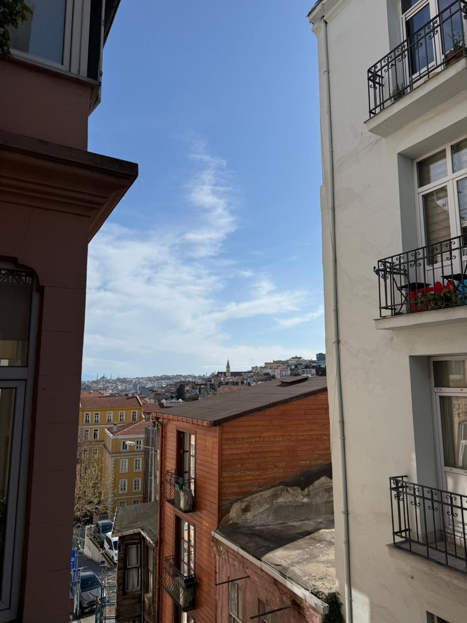 Gunes Hause Istanboel Buitenkant foto
